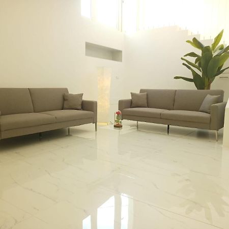 Elegant Basement Suite Orosei Zewnętrze zdjęcie