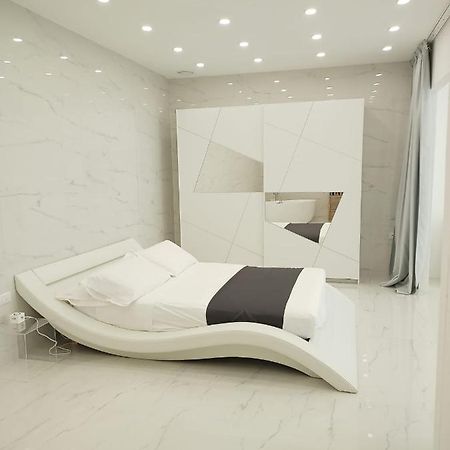 Elegant Basement Suite Orosei Zewnętrze zdjęcie