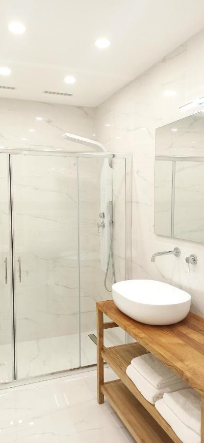 Elegant Basement Suite Orosei Zewnętrze zdjęcie