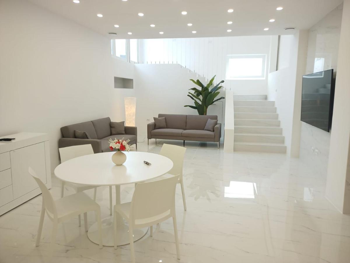 Elegant Basement Suite Orosei Zewnętrze zdjęcie