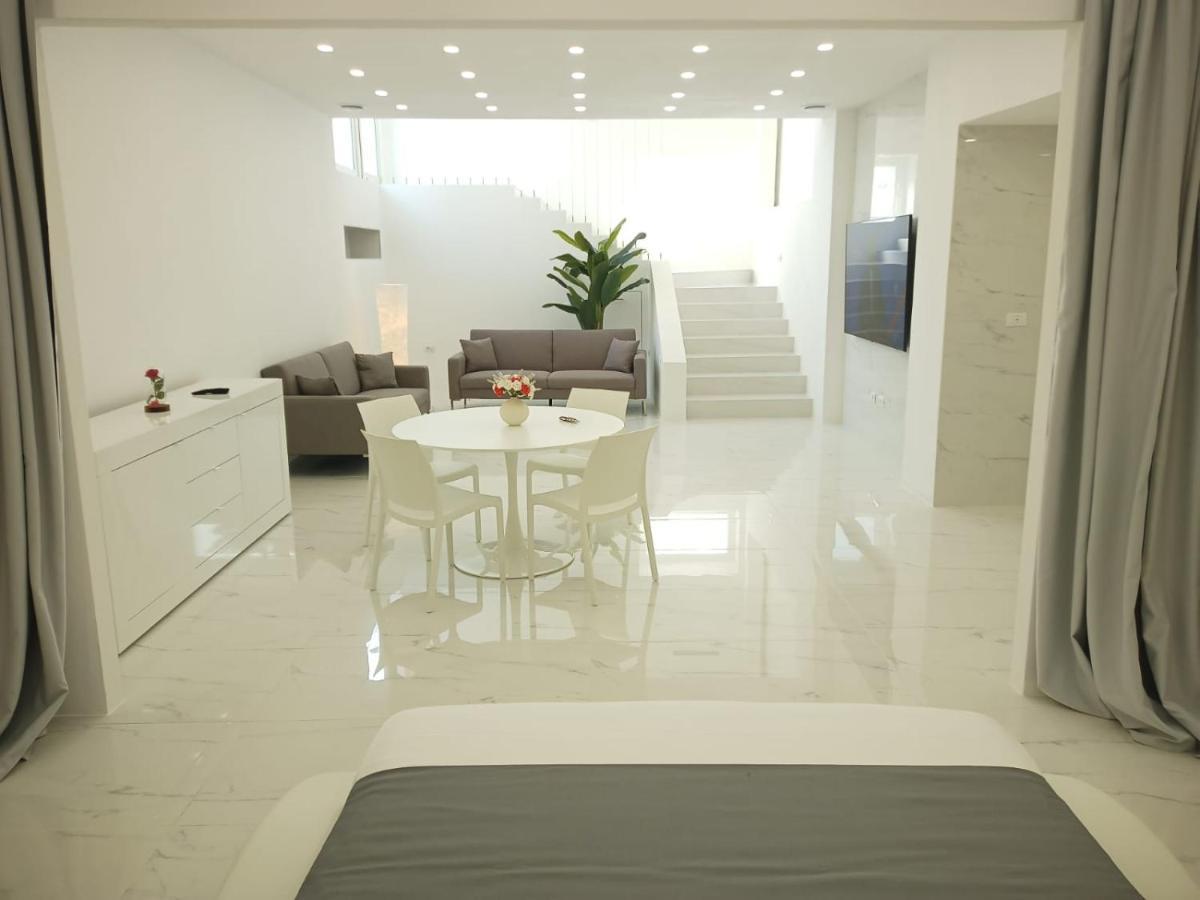 Elegant Basement Suite Orosei Zewnętrze zdjęcie